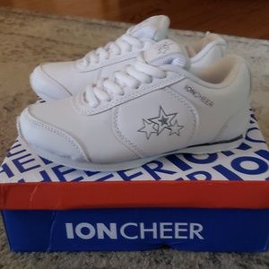 ION Cheer Tennies